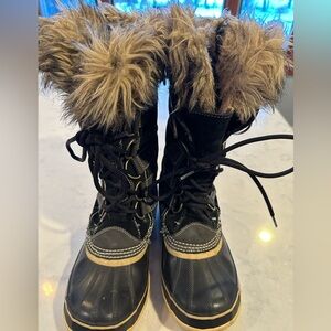 Sorel women's Joan of Arctic Boots